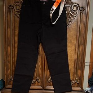 Gloria Vanderbilt Women's Black Straight Jeans